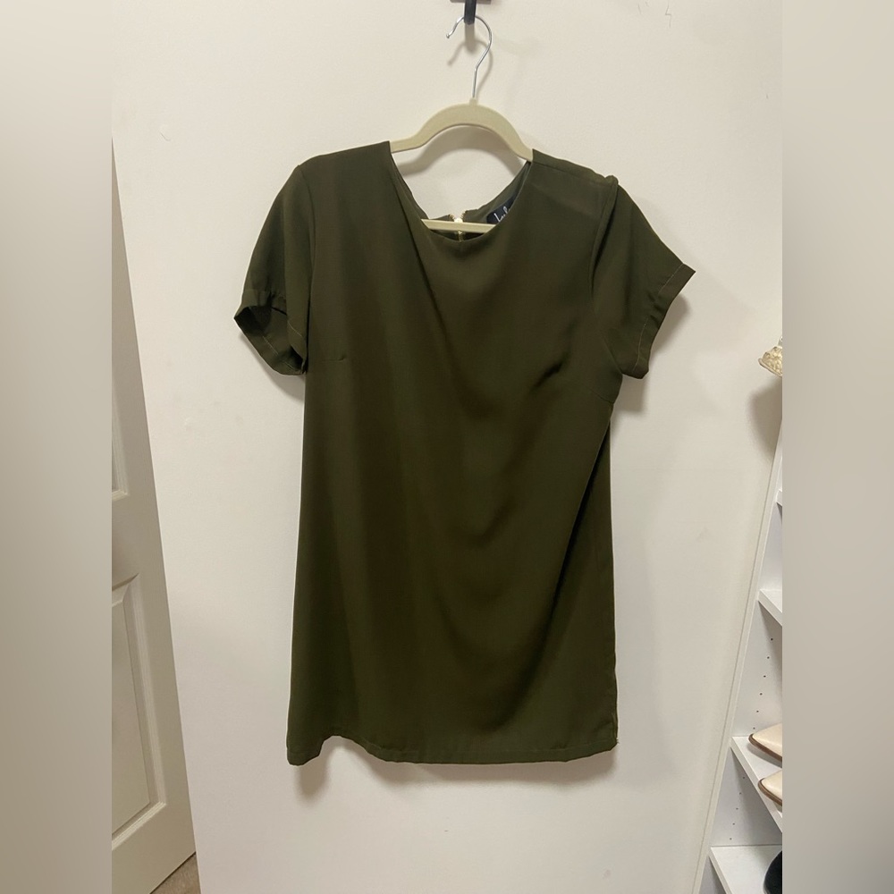 Green Lulus dress